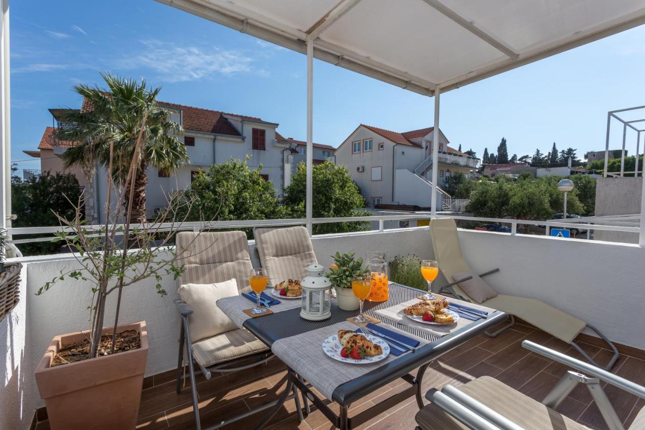 So Hvar So Good! Spacious With Terrace Apartment Хвар Екстериор снимка